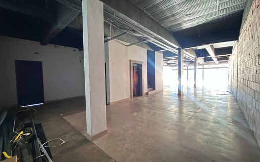 Loja – 656,22 m² – Centro