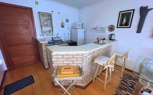 Apartamento Mobiliado – 01 Dormitório