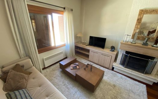 Apartamento Mobiliado – 01 Suíte + 01 Dormitório