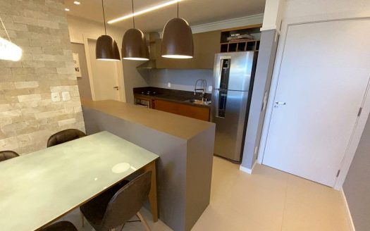 Apartamento Mobiliado – 02 Suítes + 01 Dormitório