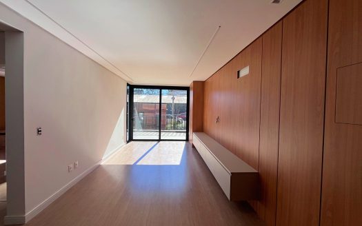 Apartamento Semi-Mobiliado – 01 Suíte + 01 Dormitório