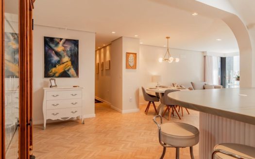 Apartamento Mobiliado – 02 Suítes