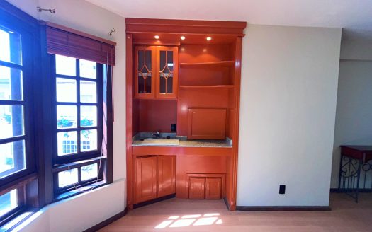 Apartamento Mobiliado – 01 Suíte + 01 Dormitório